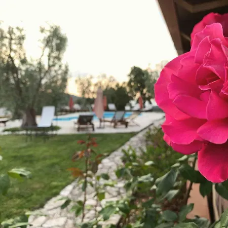 Parco Dei Limoni Landhaus *