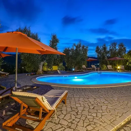 Parco Dei Limoni Landhaus *