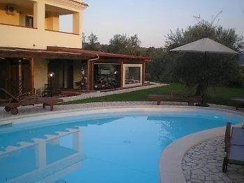 בית כפרי Parco Dei Limoni פסקיצ'י