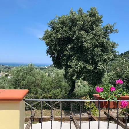 Parco Dei Limoni בית כפרי