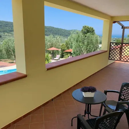 Parco Dei Limoni בית כפרי פסקיצ'י